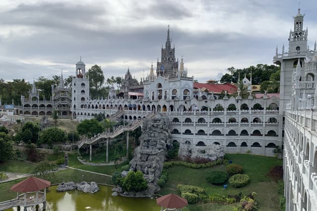 宿霧-希瑪拉教堂(Simala Church)一日遊