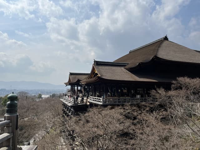 京都一日遊景點推薦:伏見稻荷神社、清水寺、二年坂、祇園、八坂神社、鴨川